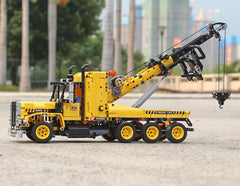 MOULD KING 17011 Technical MOC-43434 Tow Truck Building Blocks City Engeineering Trailer Crane Car Toys Christmas Gifts
